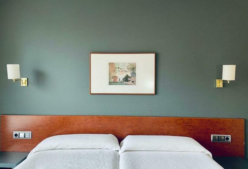 Номер Стандарт, Yerri