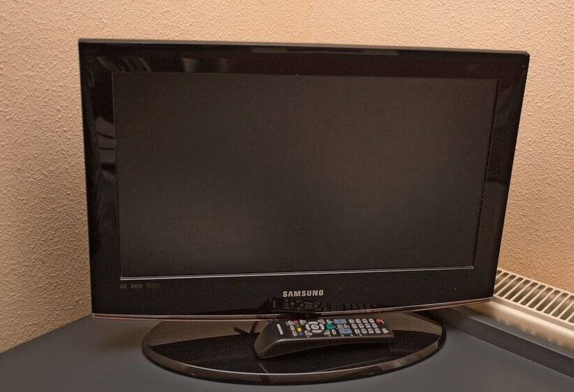 Номер Стандарт, Yerri