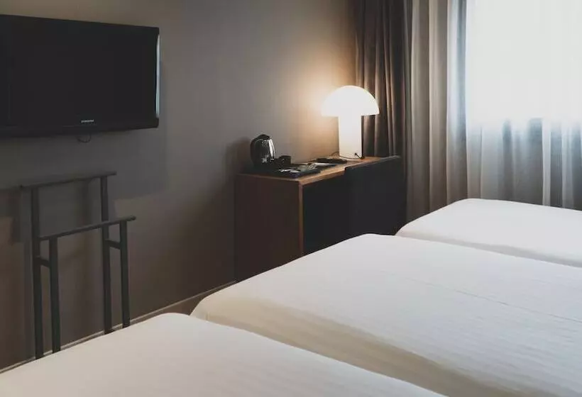 Habitació Triple Estàndard, Zenit Abeba