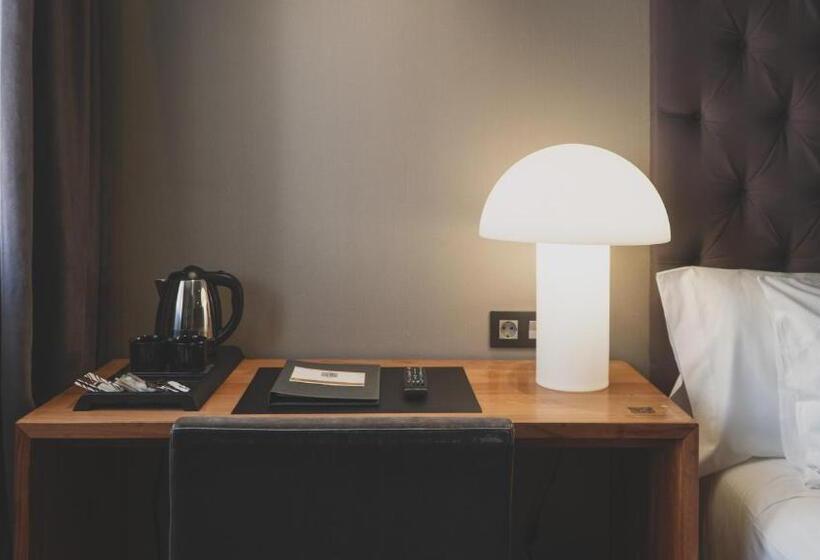 اتاق استاندارد, Zenit Abeba