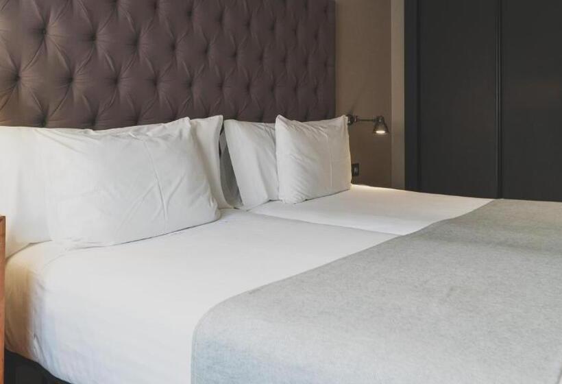 اتاق استاندارد, Zenit Abeba