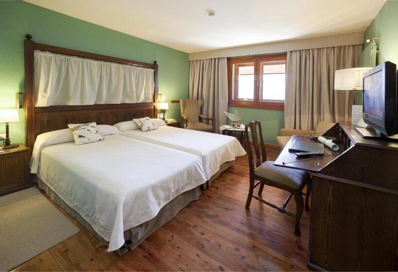 Номер Стандарт, Parador De Arties