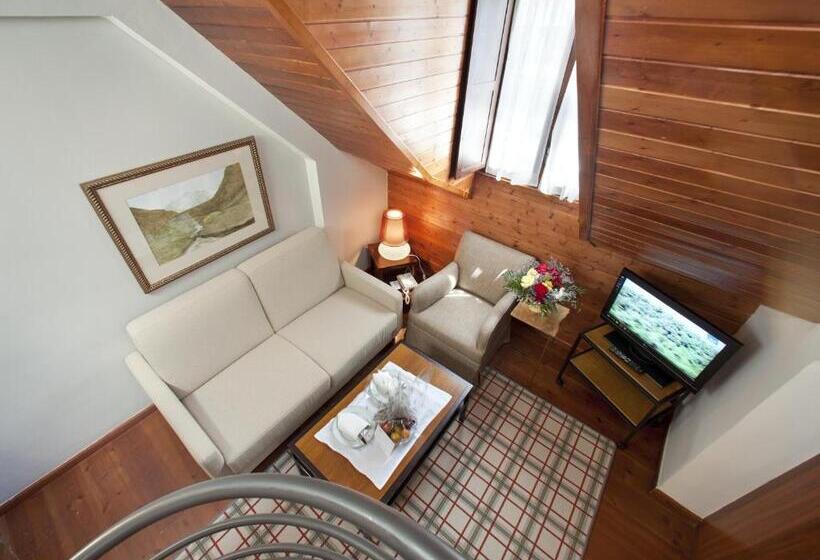 חדר דופלקס, Parador De Arties