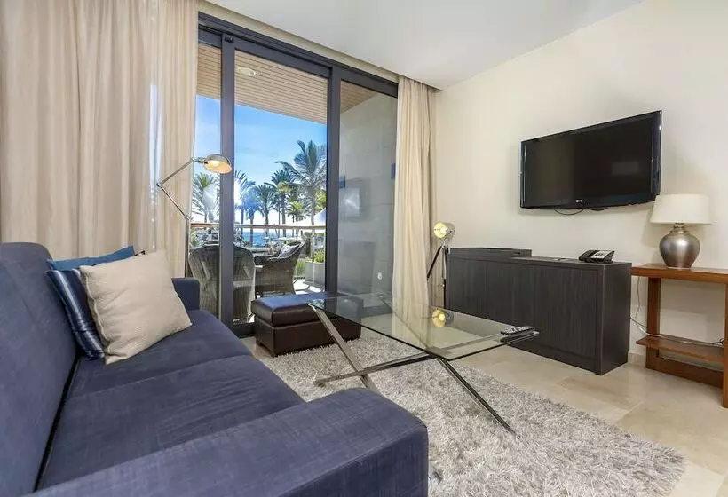 سوئیت جونیور با چشم‌انداز باغ, Radisson Blu Resort Gran Canaria