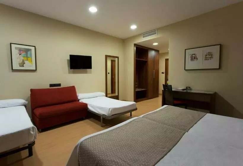 اتاق استاندارد سه نفره, Sercotel Riscal