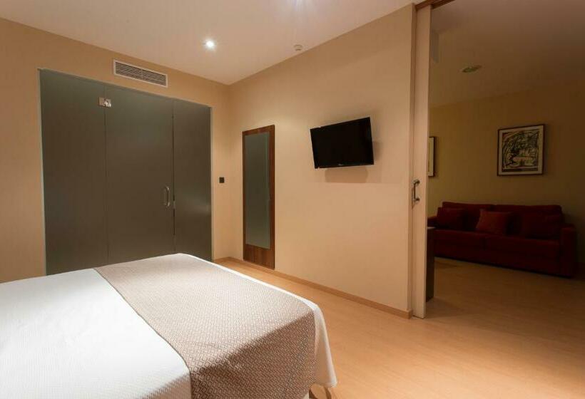 سوییت جونیور, Sercotel Riscal