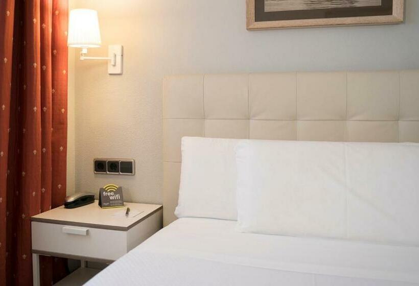 Quarto Estandar, Sercotel Tres Luces