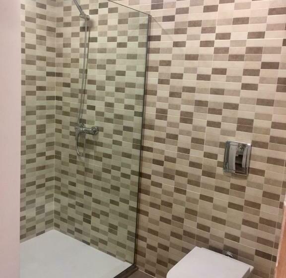 패밀리 룸, Sercotel Tres Luces