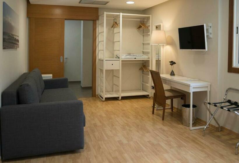 패밀리 룸, Sercotel Tres Luces