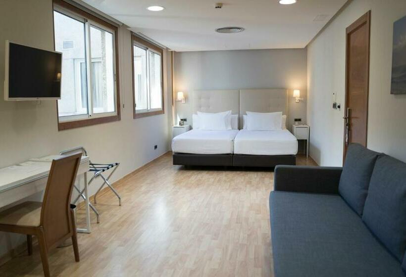 패밀리 룸, Sercotel Tres Luces