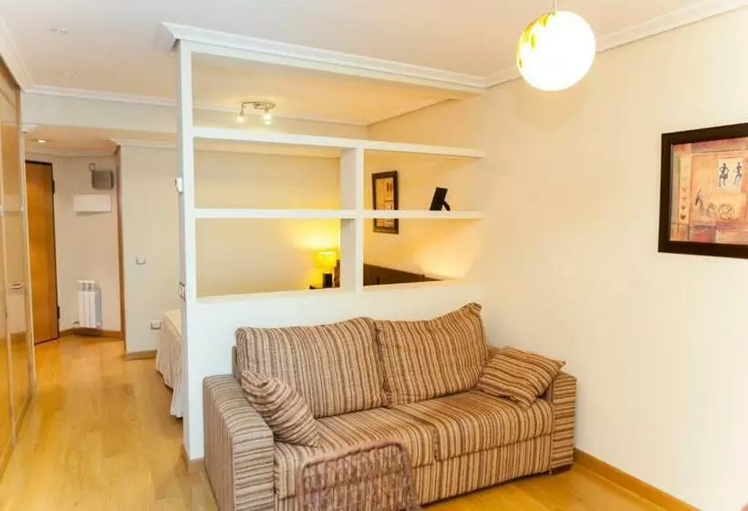 استودیوی استاندارد, Sercotel Tres Luces