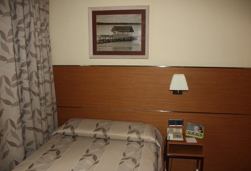 스탠다드 싱글 룸, Sercotel Tres Luces