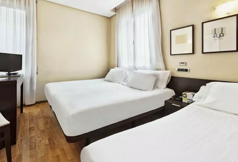 اتاق خانوادگی, Sercotel Tudela Bardenas