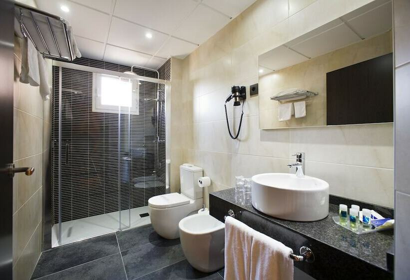 家庭间, Sercotel Tudela Bardenas