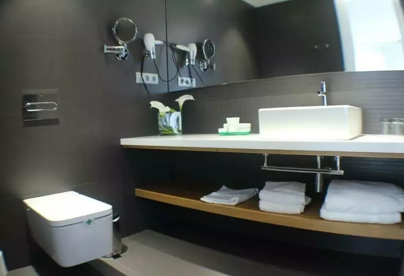 Quarto standard, U Viveiro