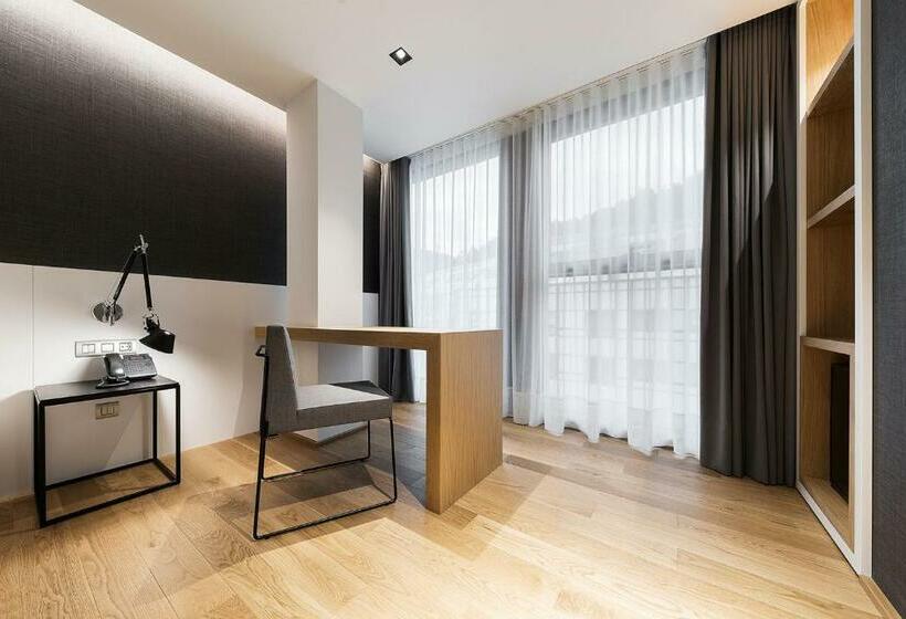 スタンダードルーム, U Viveiro