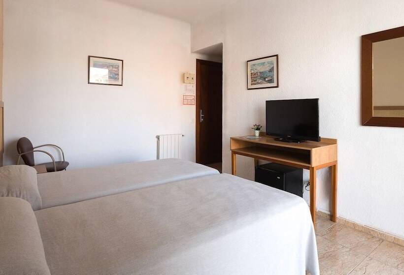スタンダード４人部屋, Apartamentos Solimar
