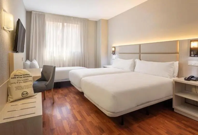 اتاق استاندارد سه نفره, B&b Hotel Zaragoza Royal