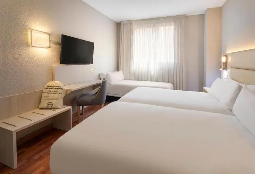 اتاق استاندارد سه نفره, B&b Hotel Zaragoza Royal