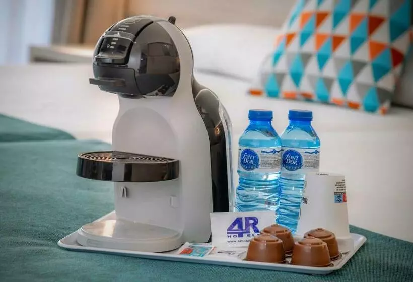اتاق استاندارد با چشم‌انداز دریا, 4r Gran Europe