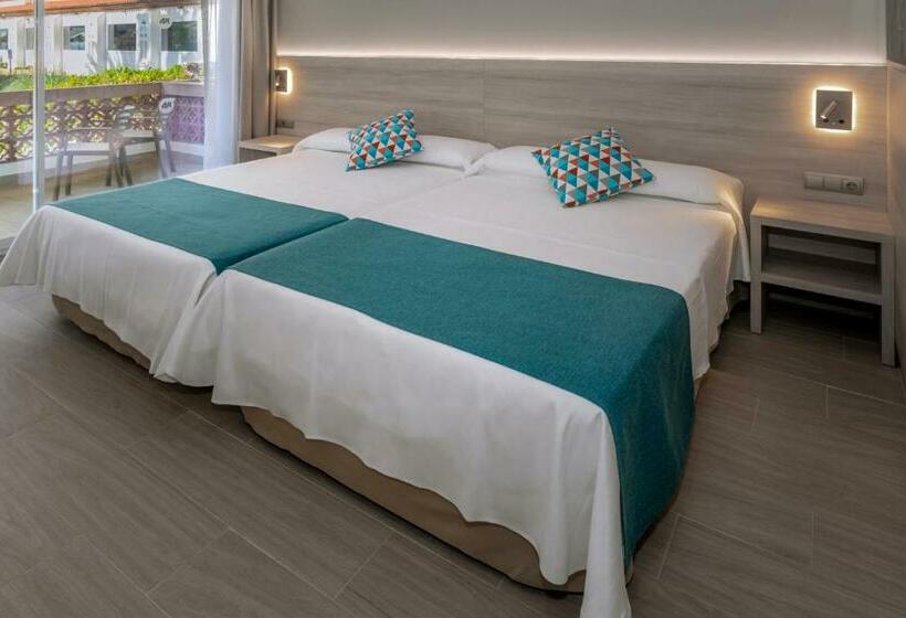 标准四人间侧面带海景, 4r Gran Europe