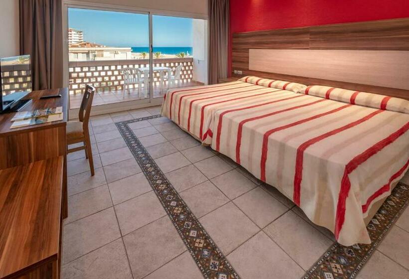 标准四人间侧面带海景, 4r Gran Europe