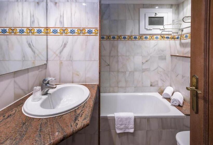 标准三人间, 4r Gran Europe