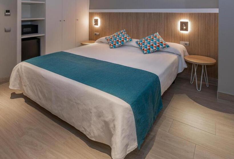 标准三人间, 4r Gran Europe