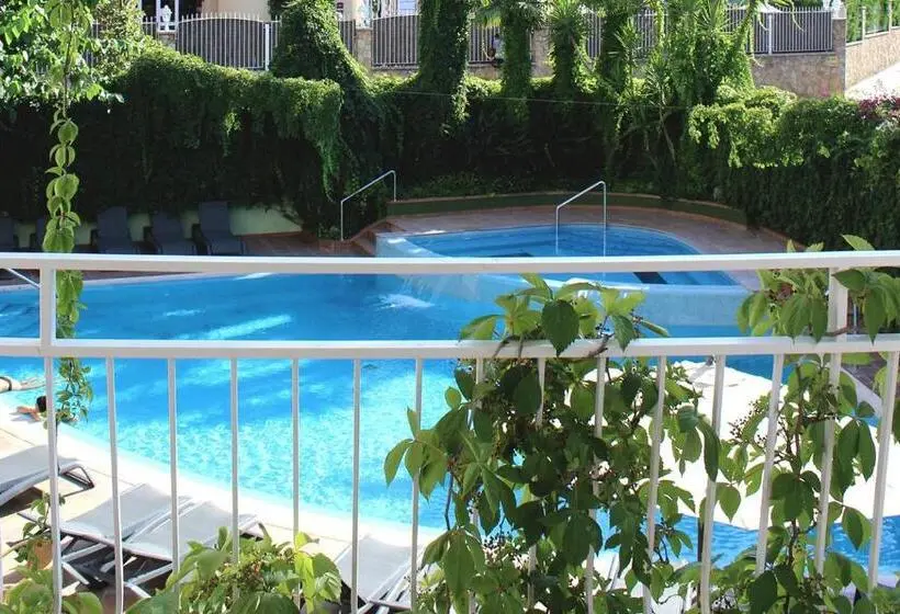Standardrum Poolutsikt, Acapulco