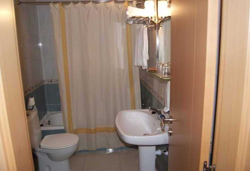 スタンダード4人部屋, Alameda