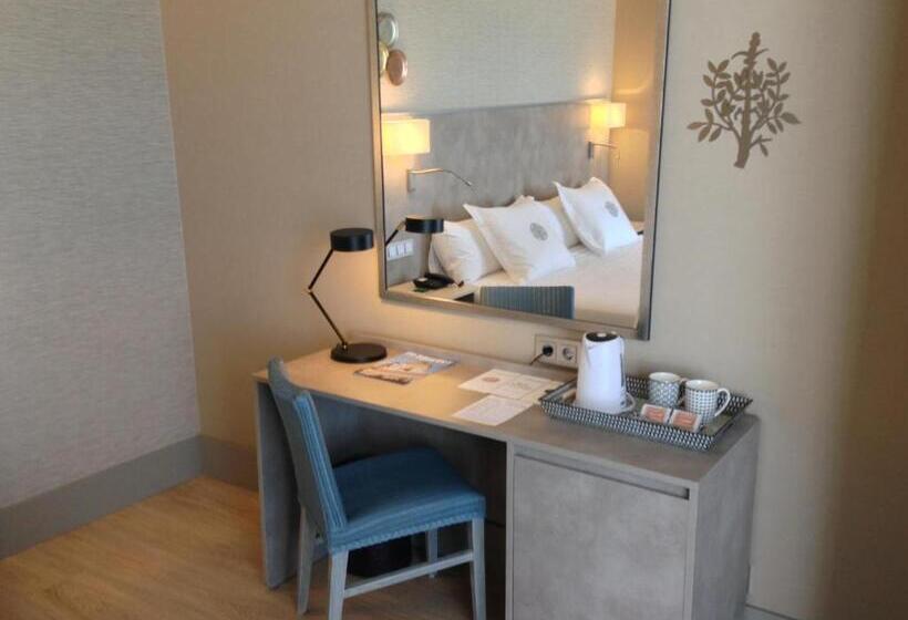 Номер Deluxe с Террасой, America Sevilla