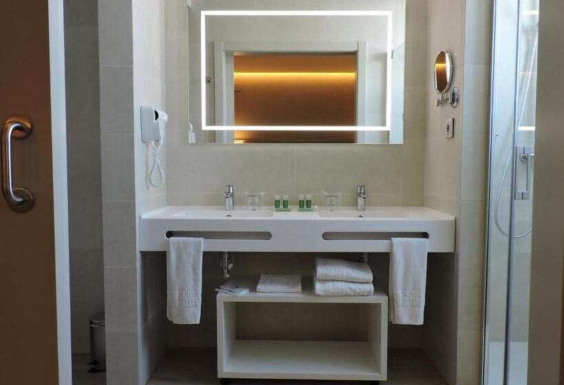 Номер Deluxe с Террасой, America Sevilla