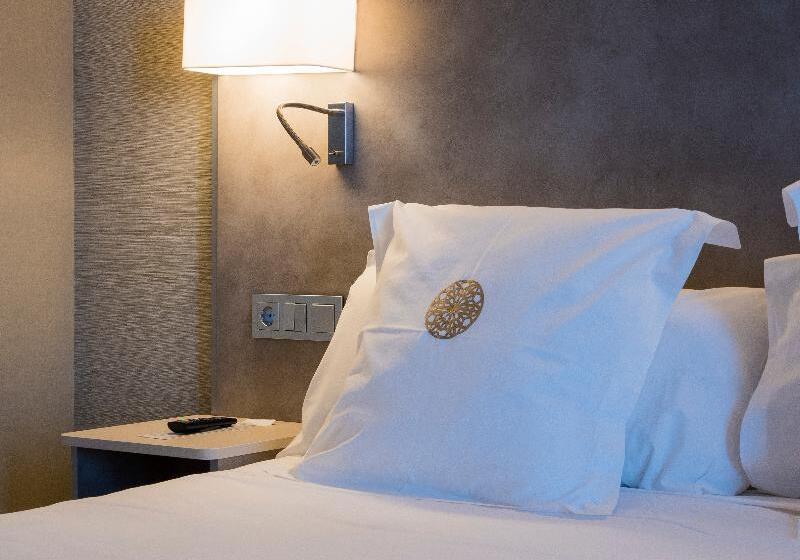 Номер Премиум, America Sevilla