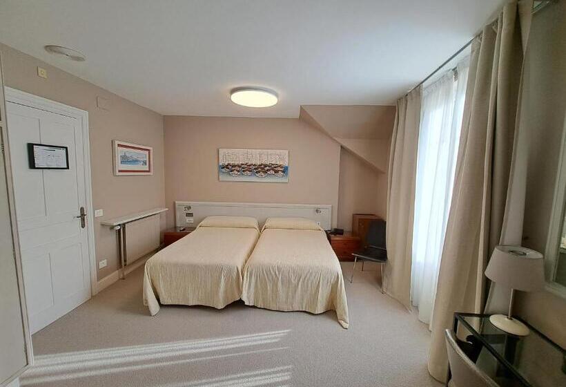 חדר סטנדרט, Atalaya