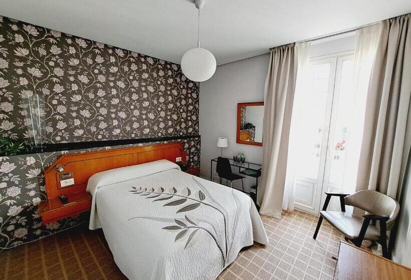 חדר סטנדרט יחיד, Atalaya