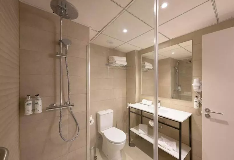 Standard Room, Óbal Urban