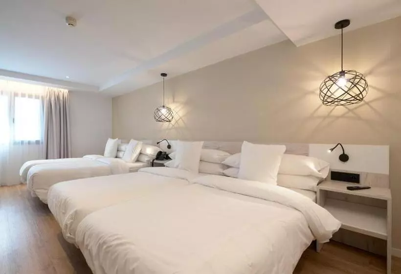 Family Room, Óbal Urban