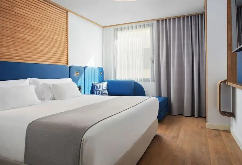 اتاق استاندارد سه نفره, Barceló Santa Cruz Contemporáneo