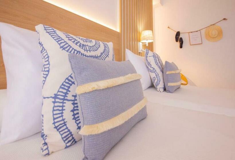 Triple Room Sea View, Cala Font
