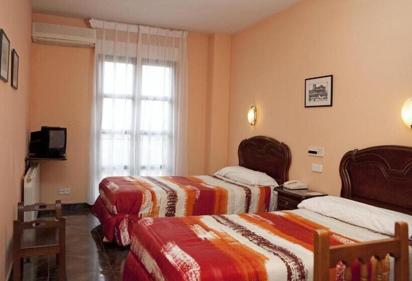 اتاق استاندارد سه نفره, Casa Aurelia