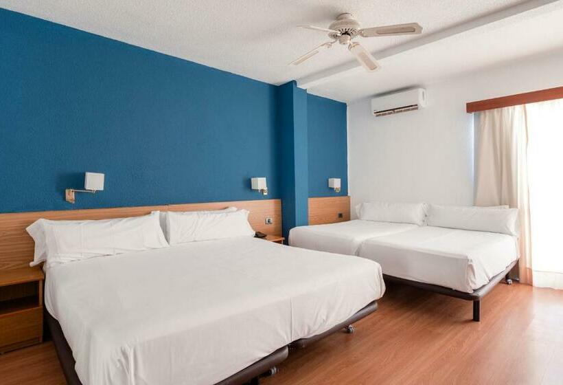 חדר משפחתי, Catalonia Punta del Rey