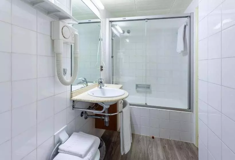 Habitació Estàndard amb Terrassa, Checkin Travé