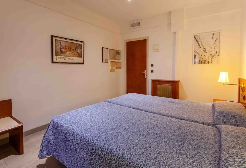 Habitació Estàndard, Checkin Travé