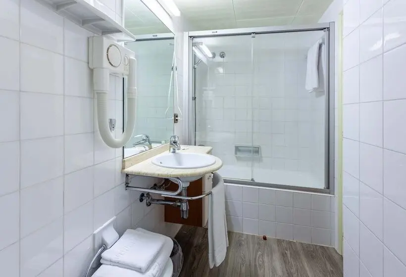 Habitació Estàndard, Checkin Travé