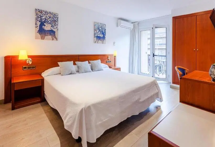 Habitació Estàndard amb Terrassa, Checkin Travé