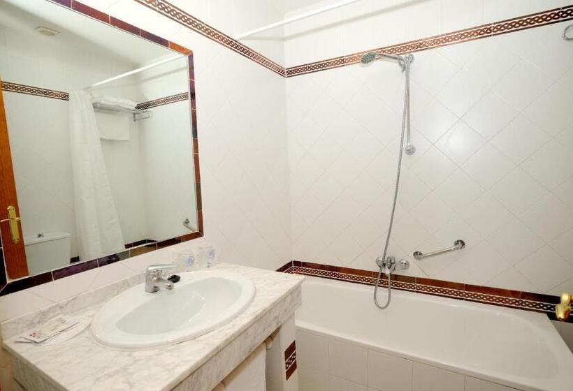 Номер Стандарт Трехместный, Complejo Los Rosales