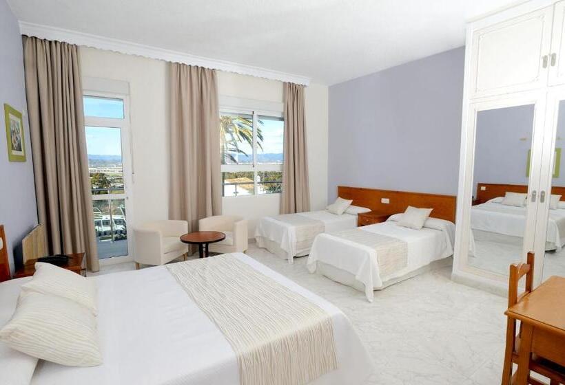 Четырехместный Номер Стандарт, Complejo Los Rosales