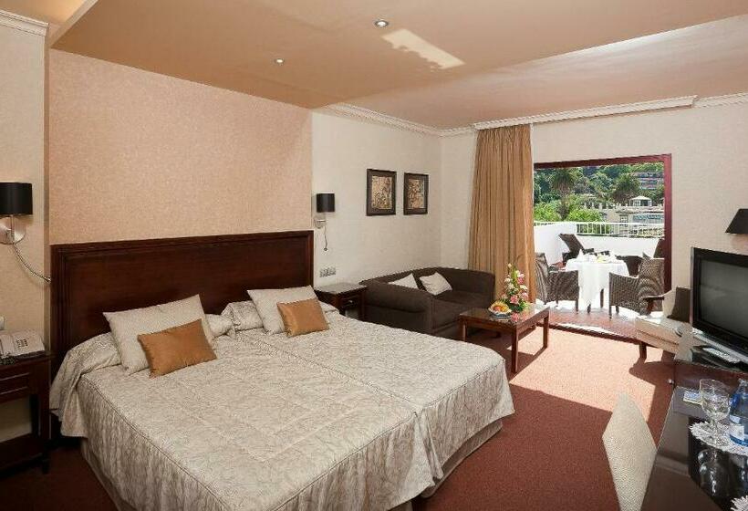 패밀리 룸, Atlantic El Tope