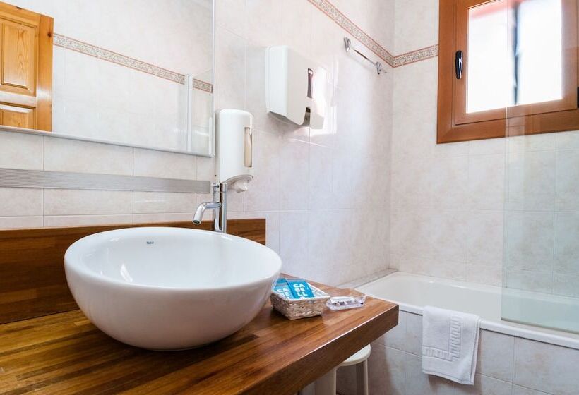 스탠다드 룸, Esquirol