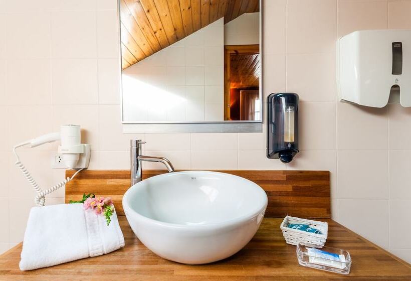 스탠다드 트리플 룸, Esquirol